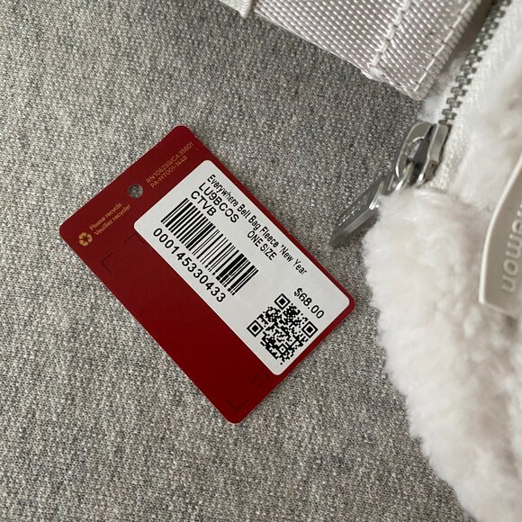 Lululemon Lunar New Year Everywhere Bunny Belt Bag 1L Fleece - Picture 4 of 16